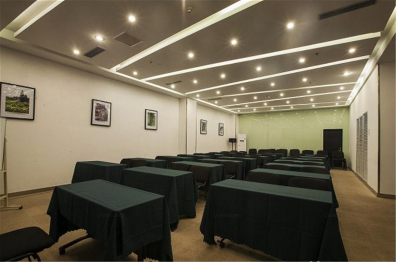 Fairyland Hotel Shanghai New International Exihibition Centre South Yanggao Road Metro Station Esterno foto